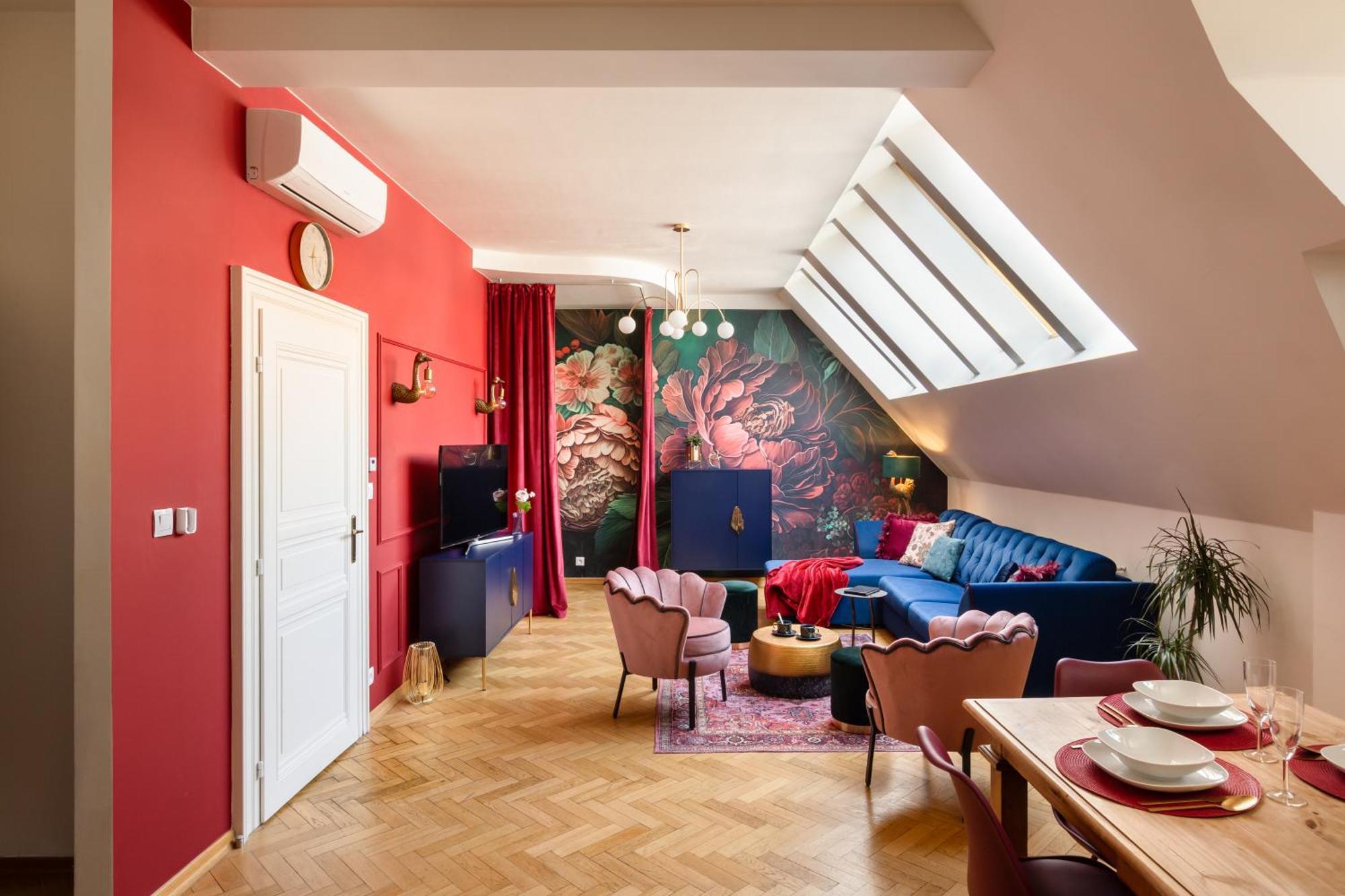 Decadent Art Deco Balcony Apartment In Old Town Prague Exterior photo